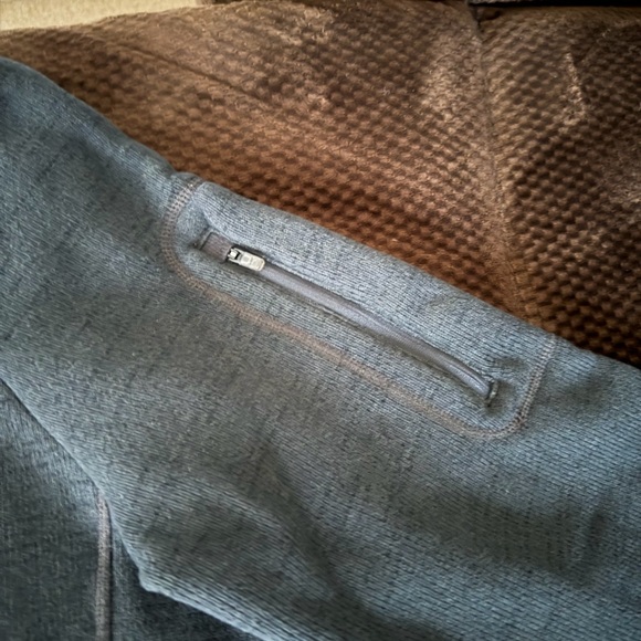 Under Armour Expanse quarter zip (Size L; black) - Picture 2 of 5